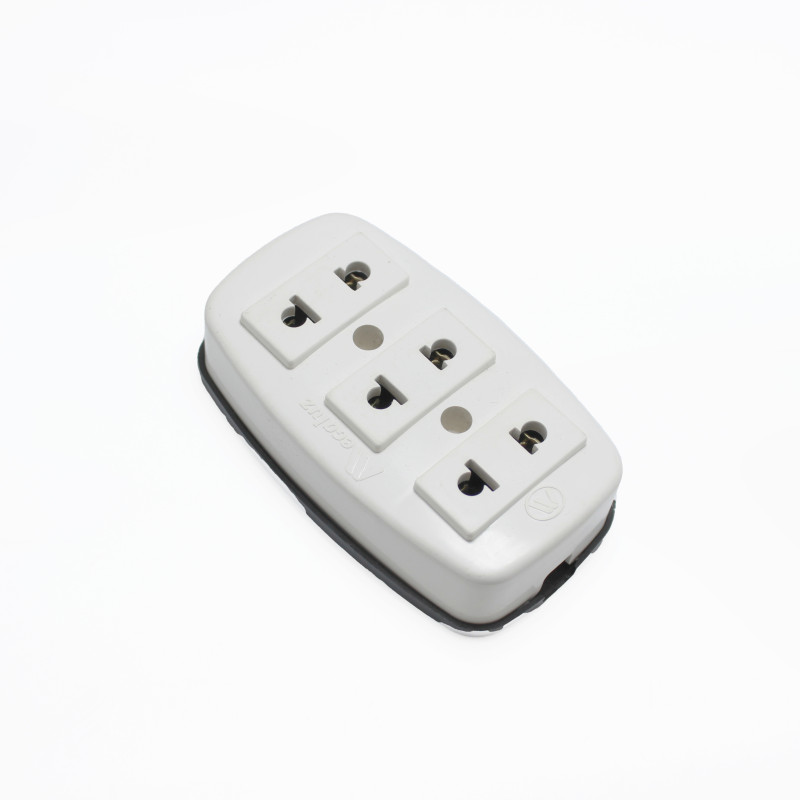 TOMA TRIPLE VISIBLE RECTANGULAR MEGALUZ